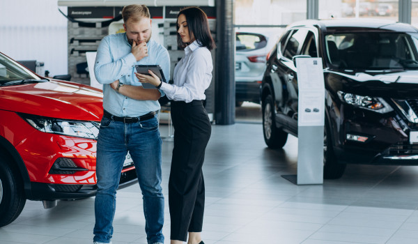 Marketing digitale per concessionarie auto: come costruire una strategia online efficace